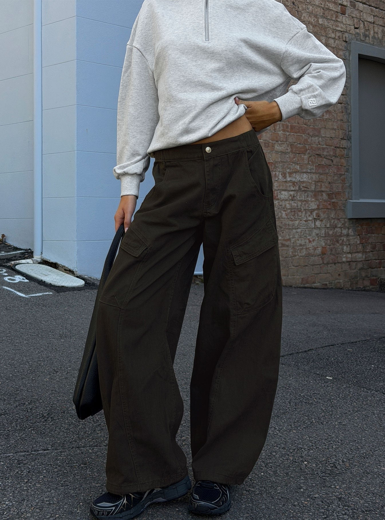 Selective Memory Low Rise Wide Leg Cargo Pants Dark Charcoal