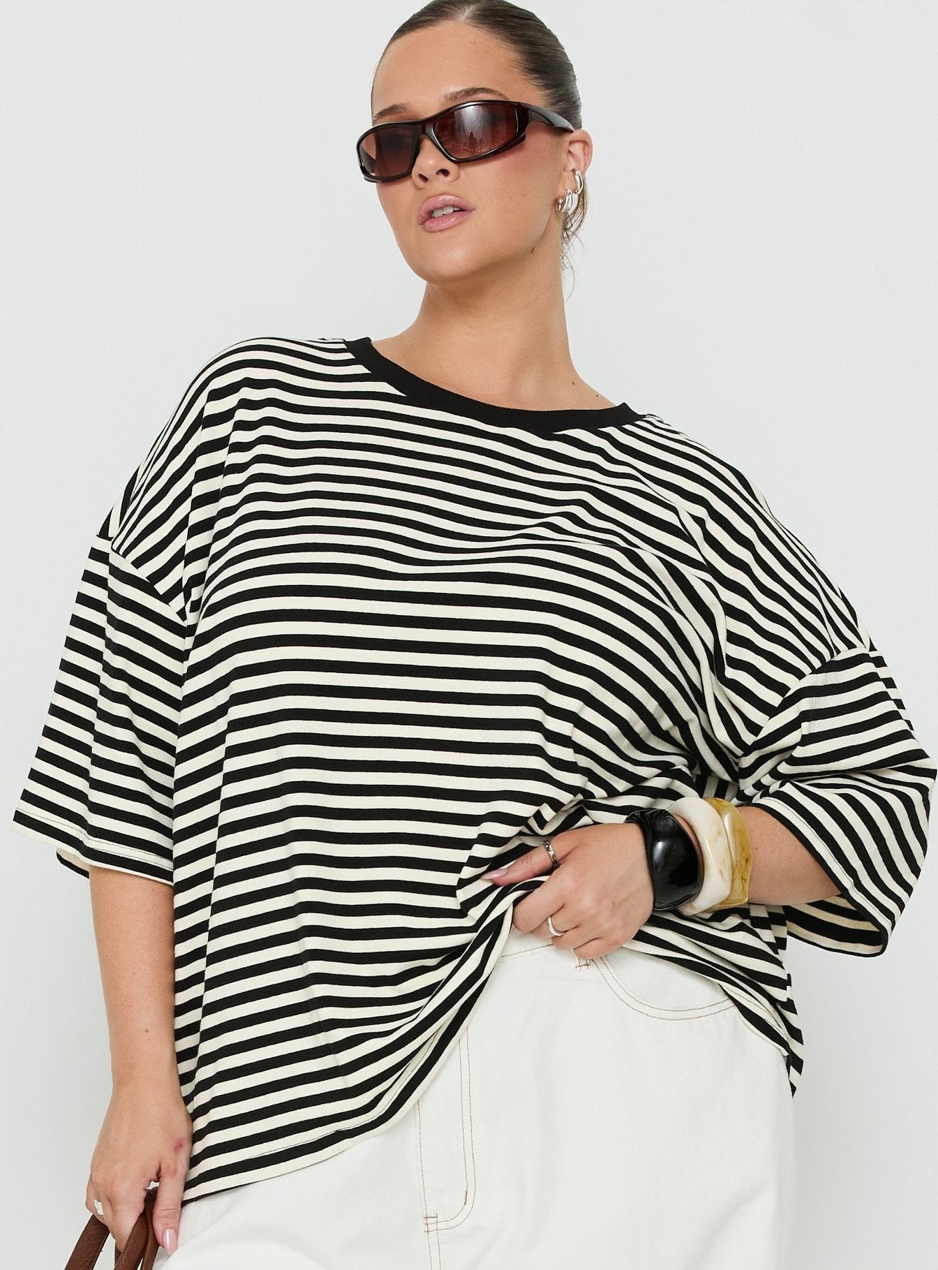 Settle Down Short Sleeve Top Black / White Stripe Curve