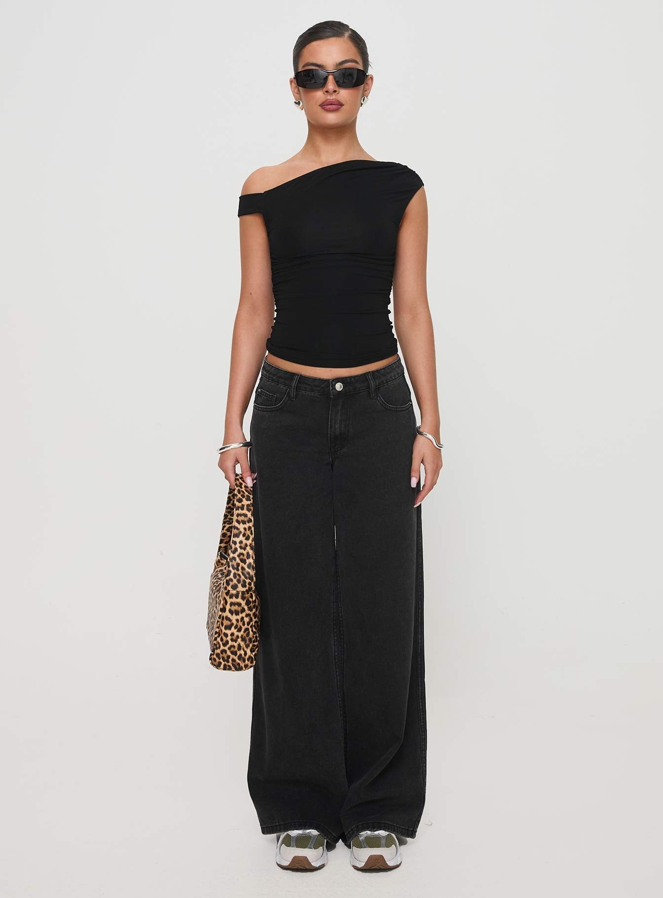 Ramos Low Rise Wide Leg Denim Jeans Washed Black Tall