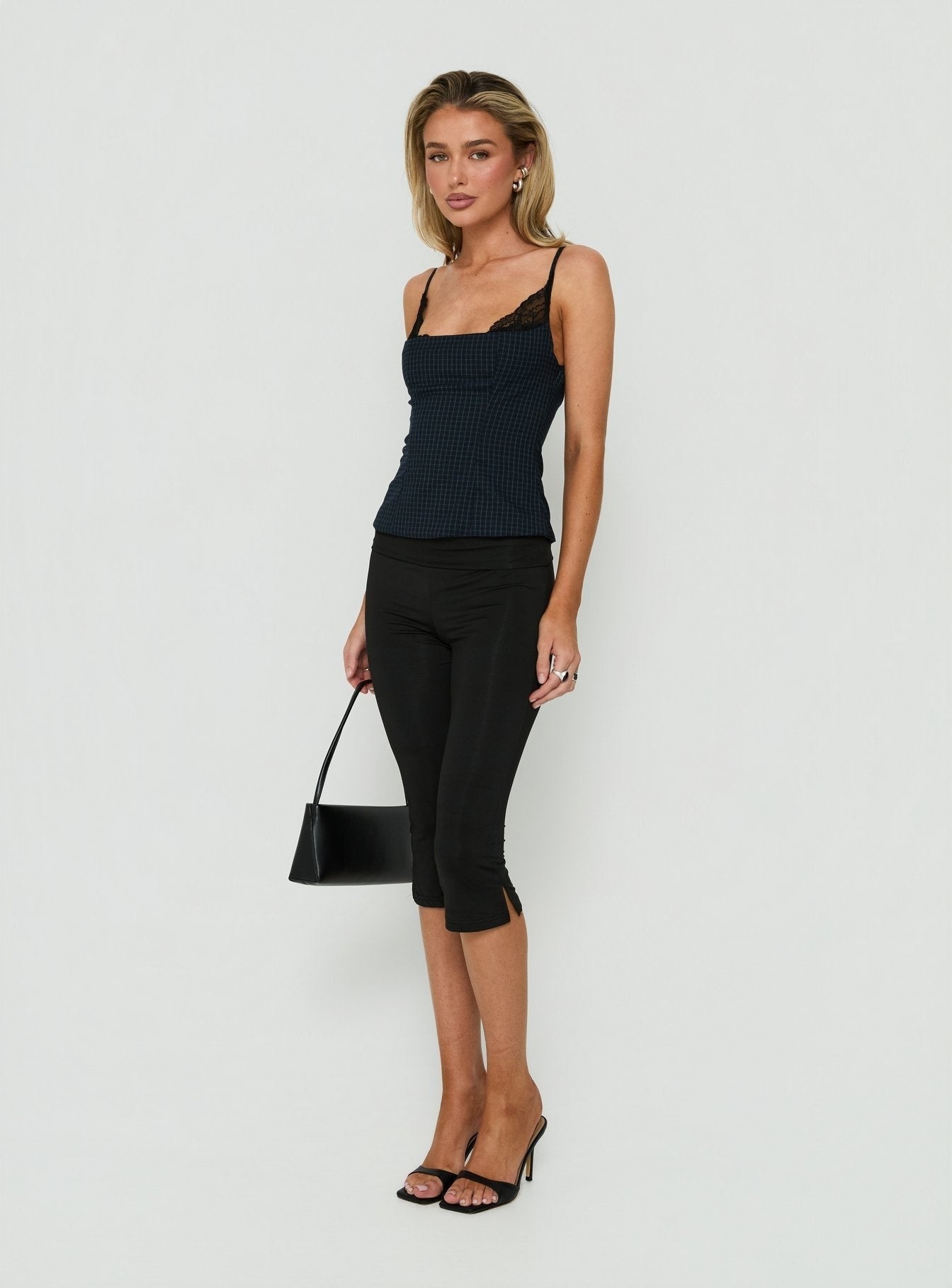 Avedon Foldover Waist Capri Pants Black