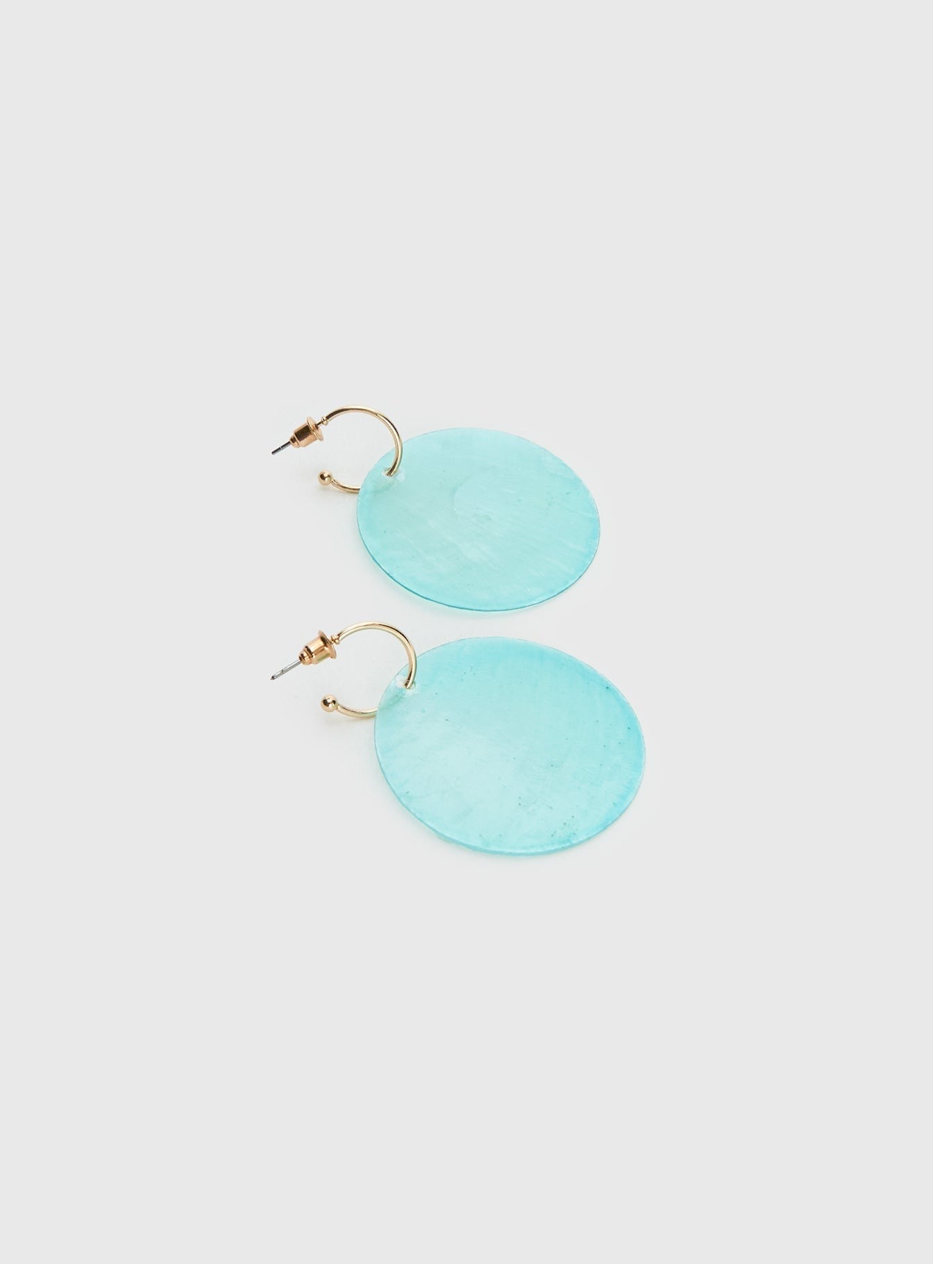 Cheriosa Shell Earrings Blue