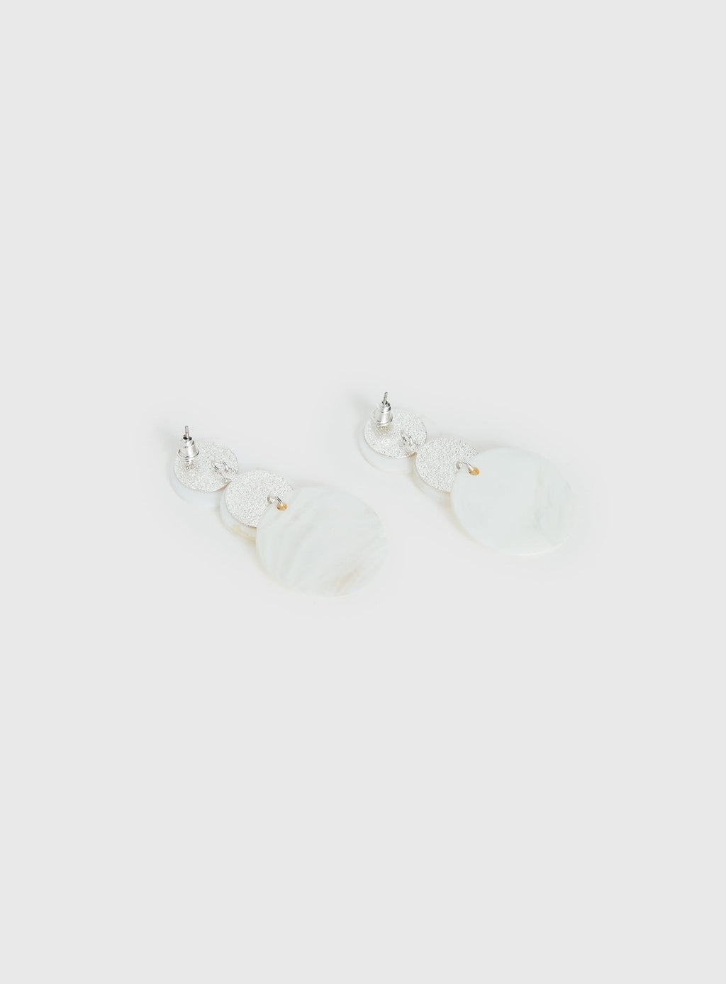 Terza Shell Tiered Earrings White