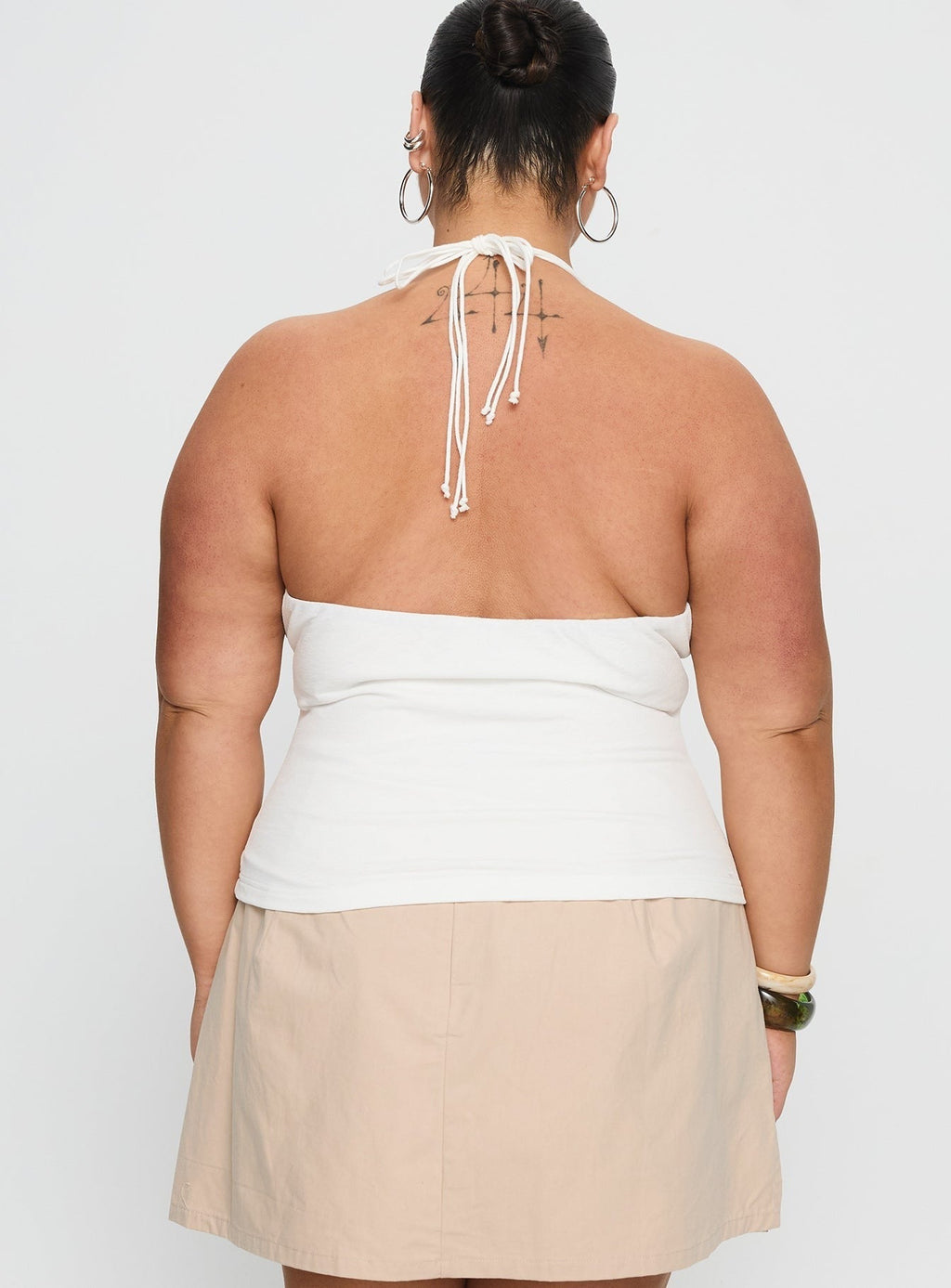 Roller Coaster Bead Detail Top White Curve