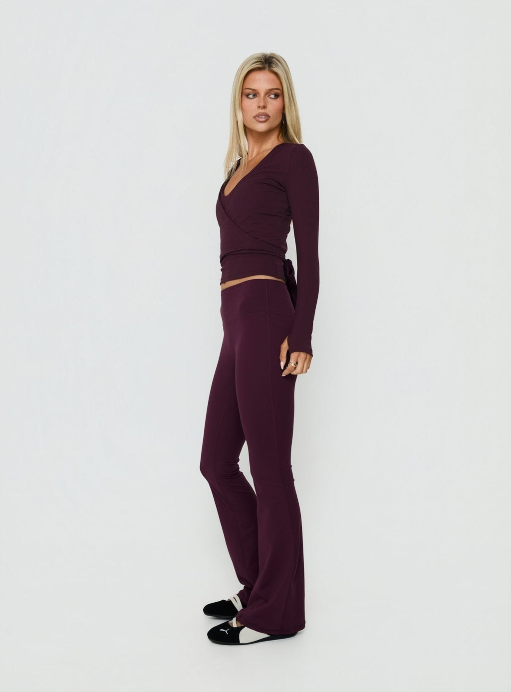 Energize Active Invisible Scrunch Flare Leggings Plum