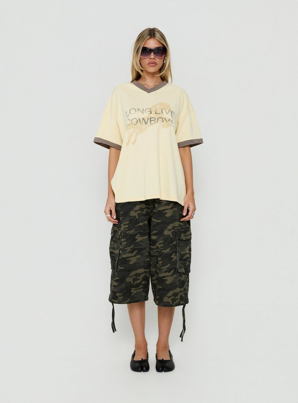 Long Live Cowboys V Neck Tee Butter