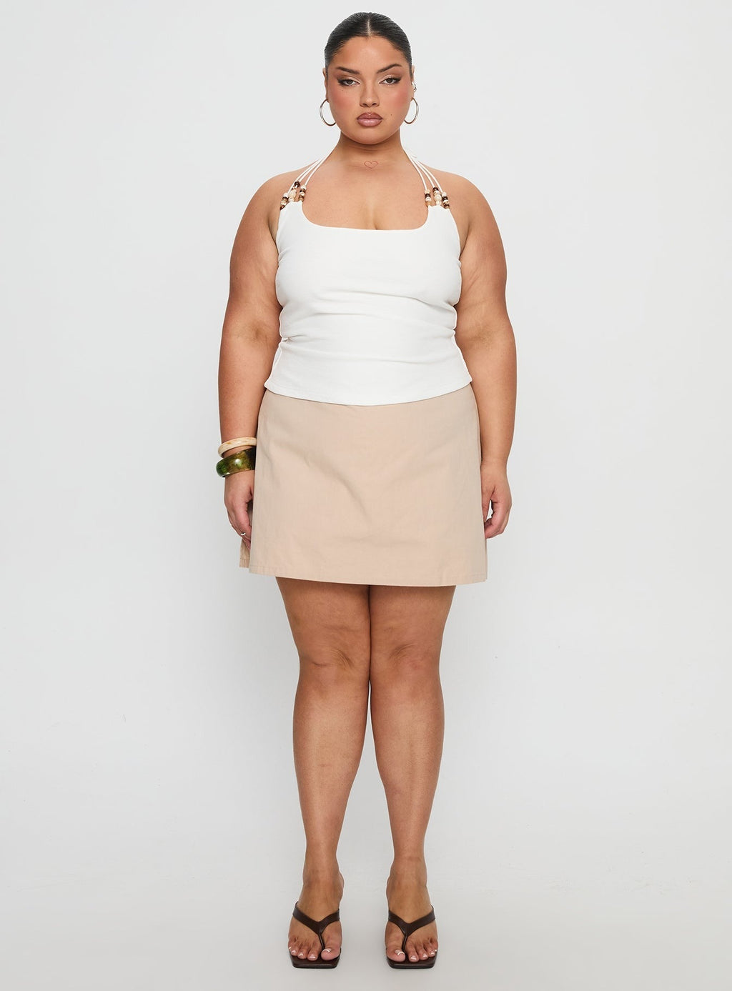 Roller Coaster Bead Detail Top White Curve