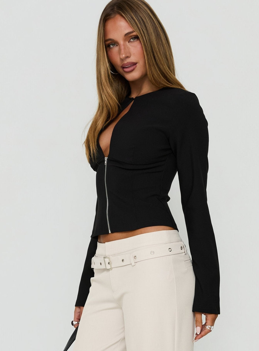 Evelinne Keyhole Cut Out Long Sleeve Top Black