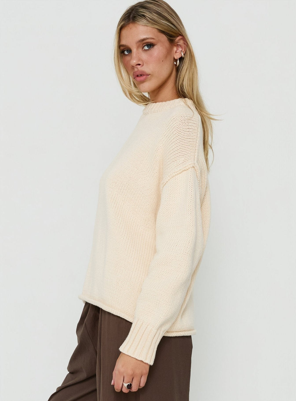 Wilda Crew Neck Knit Sweater Cream