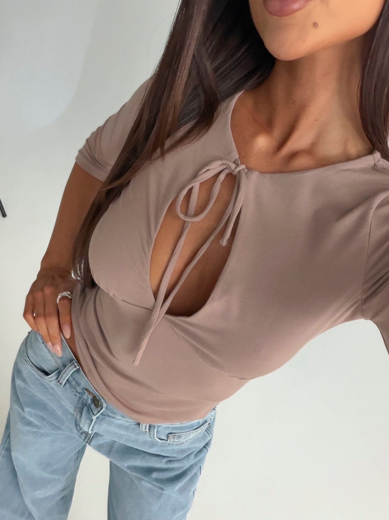 Yemina Keyhole 3/4 Sleeve Top Mushroom