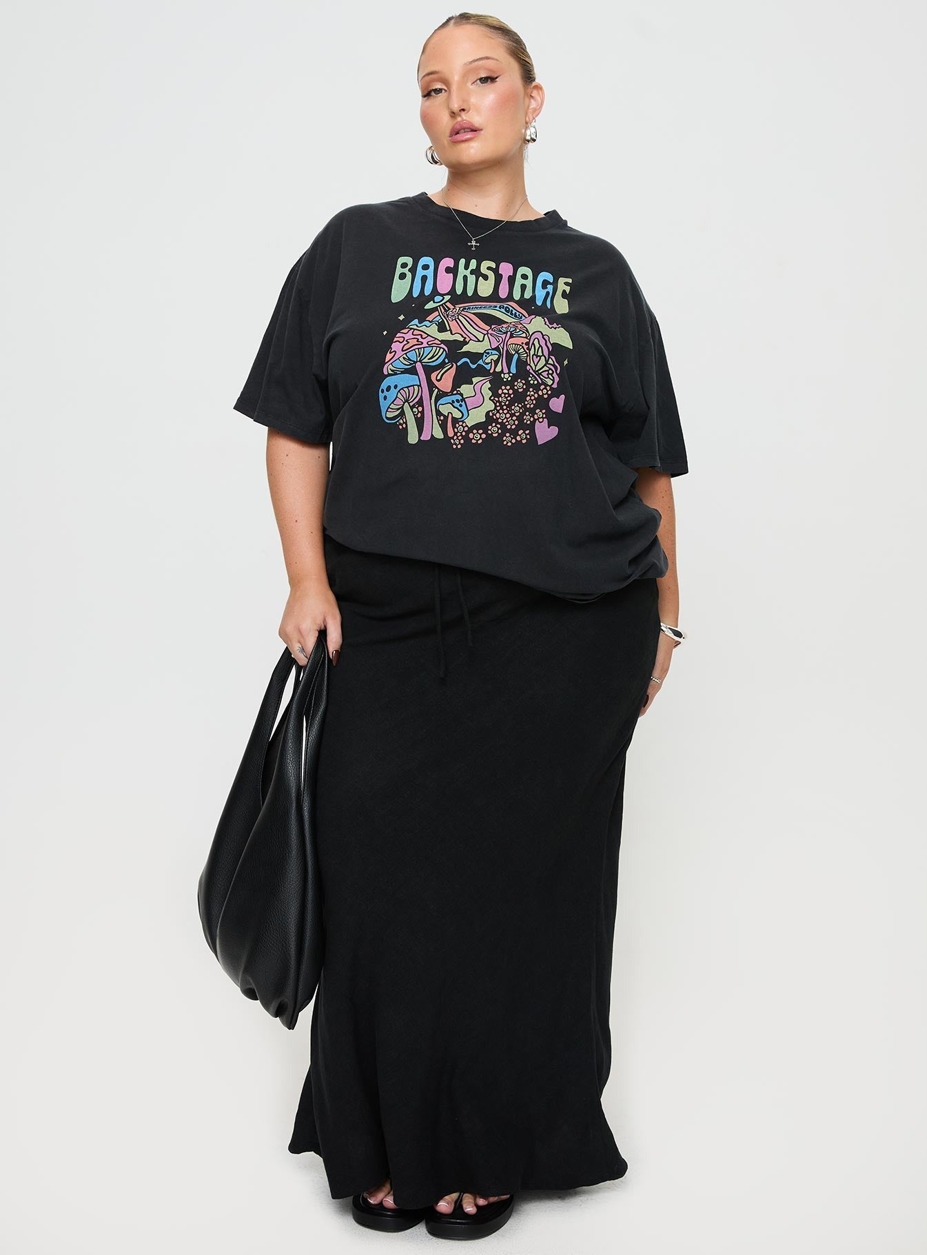Playground Oversized Tee Curve