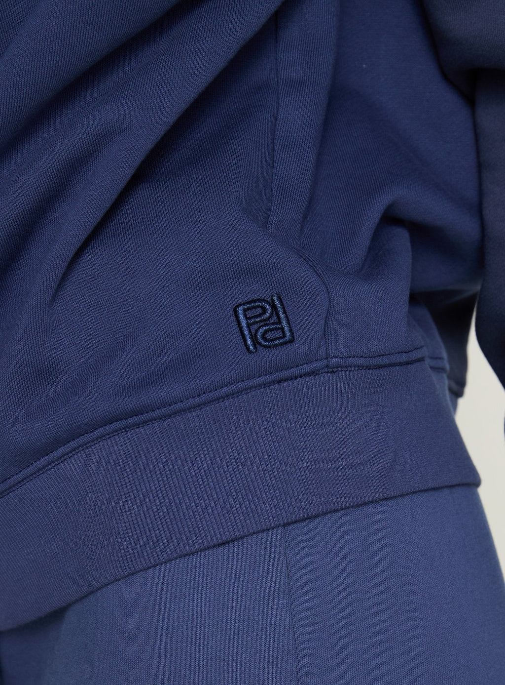Wellness Off the Shoulder Jumper Navy