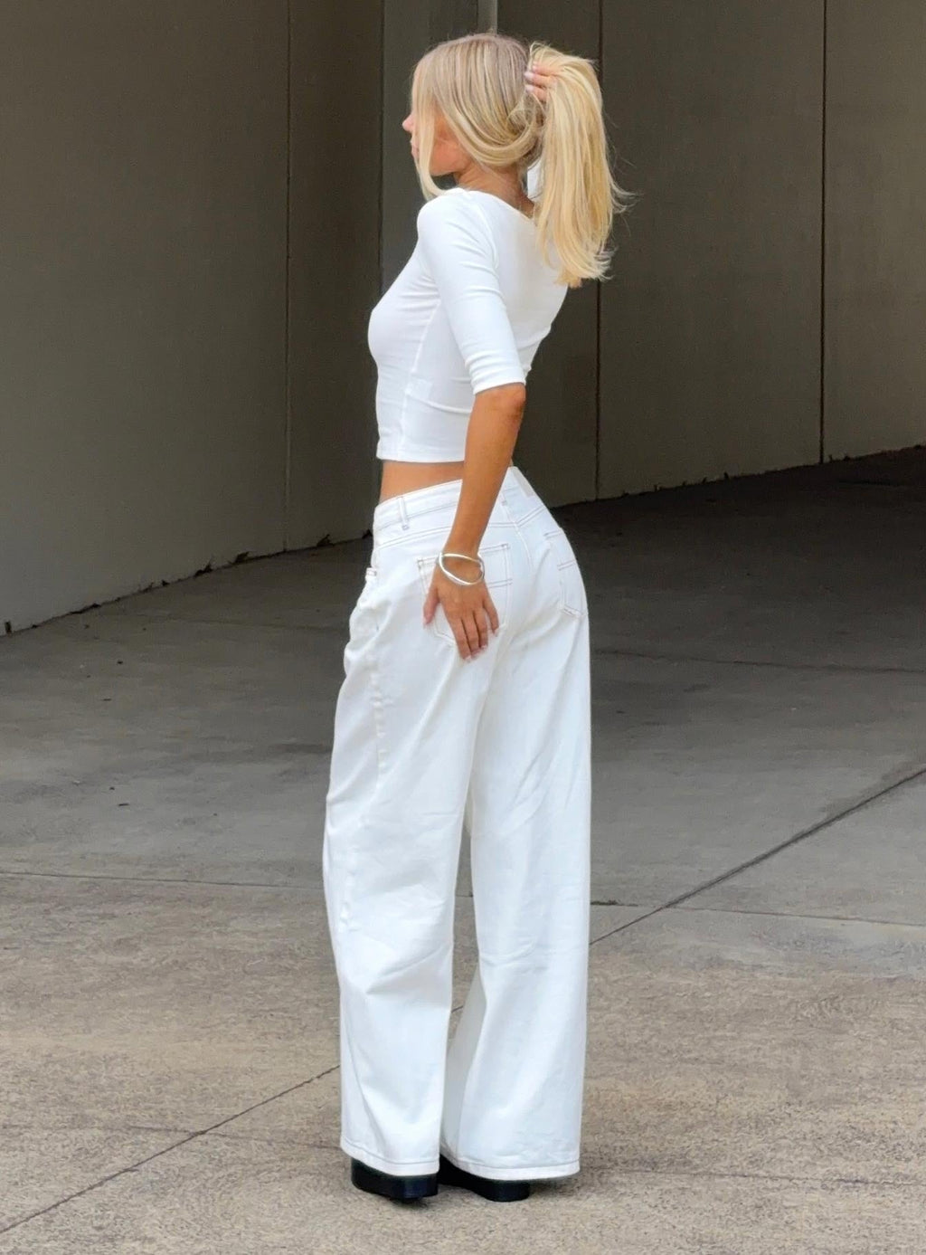 Naylor Mid Rise Wide Leg Jeans Cream Petite