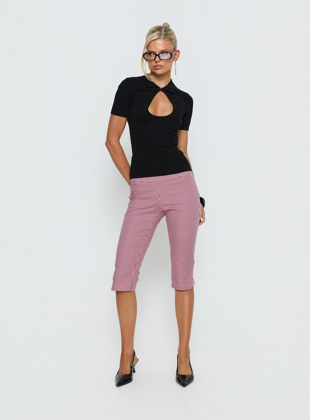 Rossie Capri Pants Red Gingham