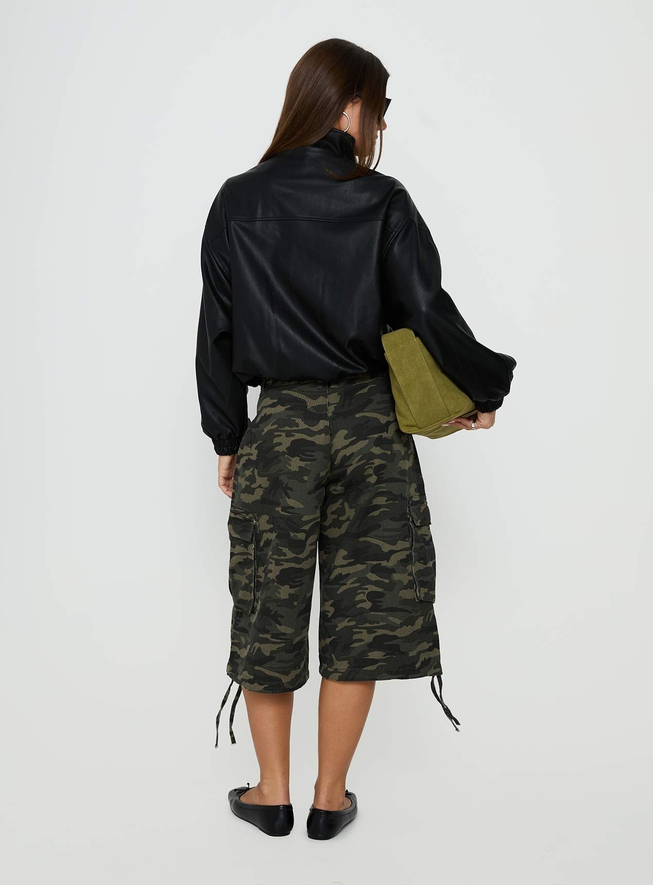 Hudsen Longline Cargo Shorts Camo