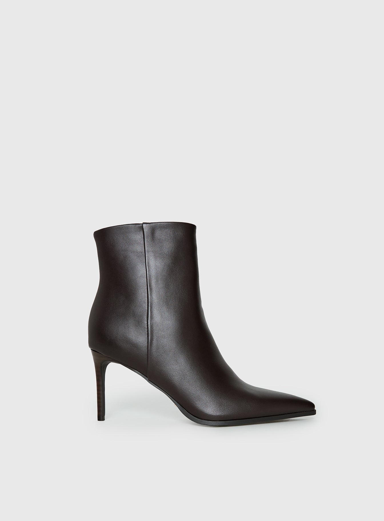 Billini Yordan Pointed Toe Ankle Boots Dark Cacao