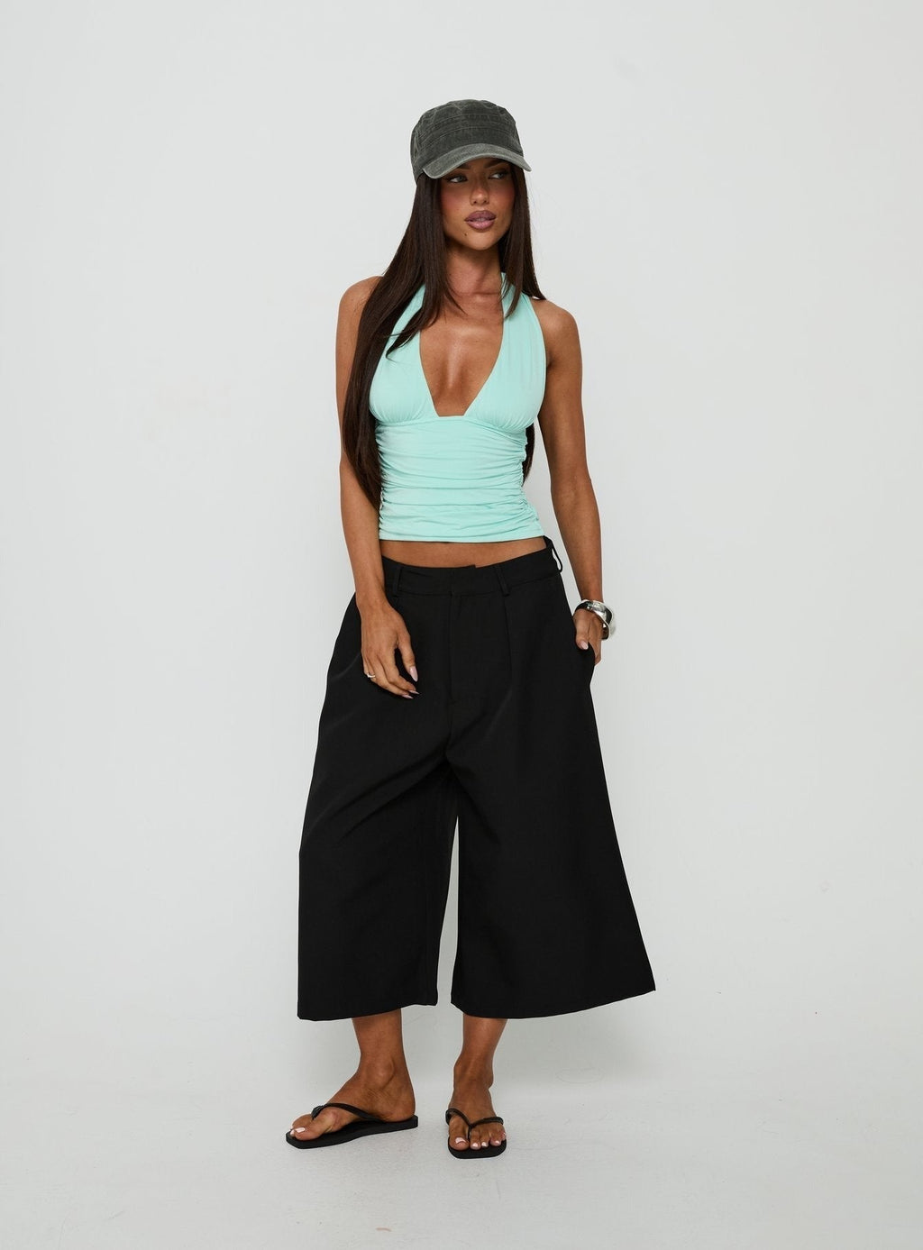 Busy Busy Low Baggy Capri Pant Black