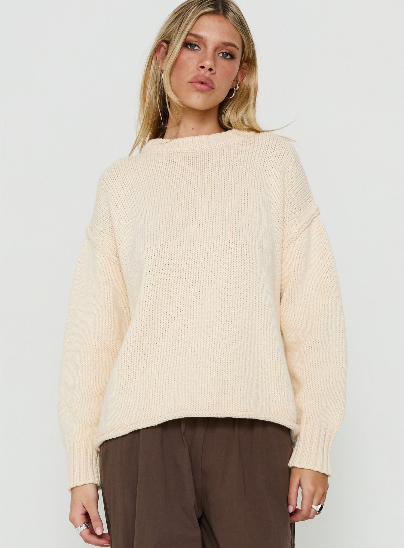 Wilda Crew Neck Knit Sweater Cream
