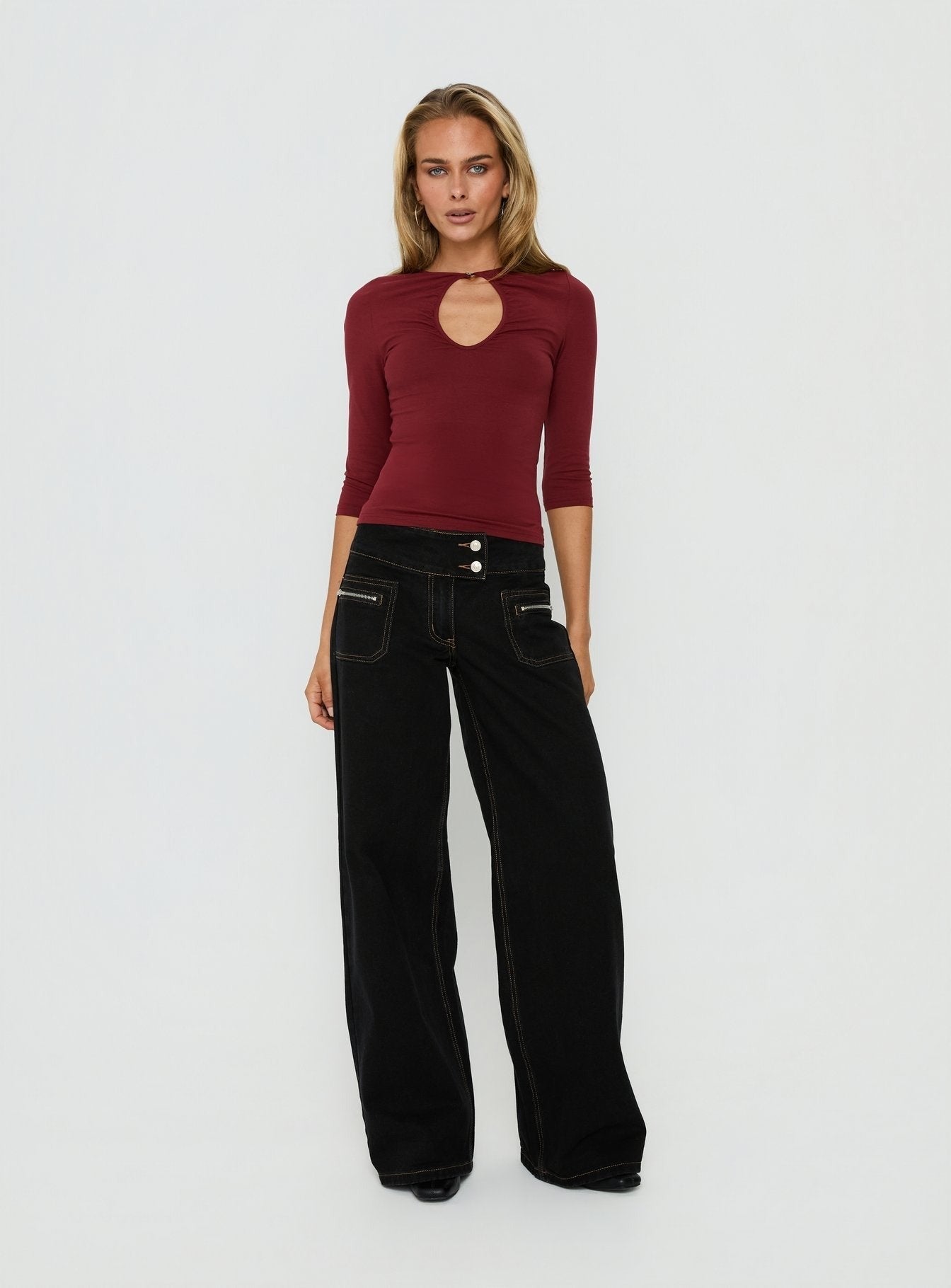 Soleia Keyhole 3/4 Sleeve Top Cherry