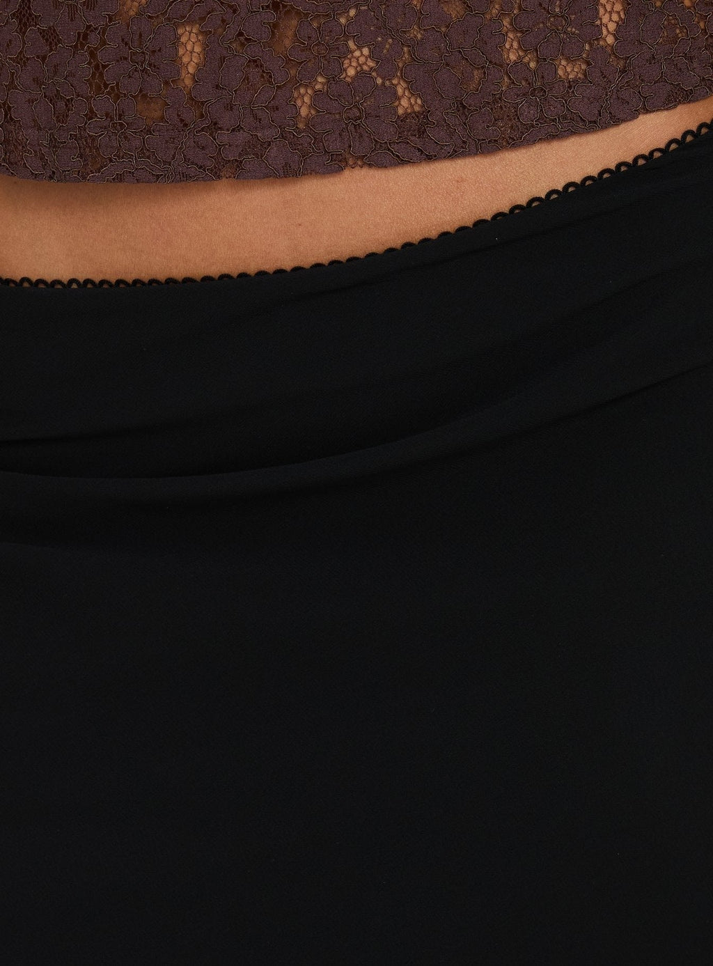 Clarabella Frill Midi Skirt Black