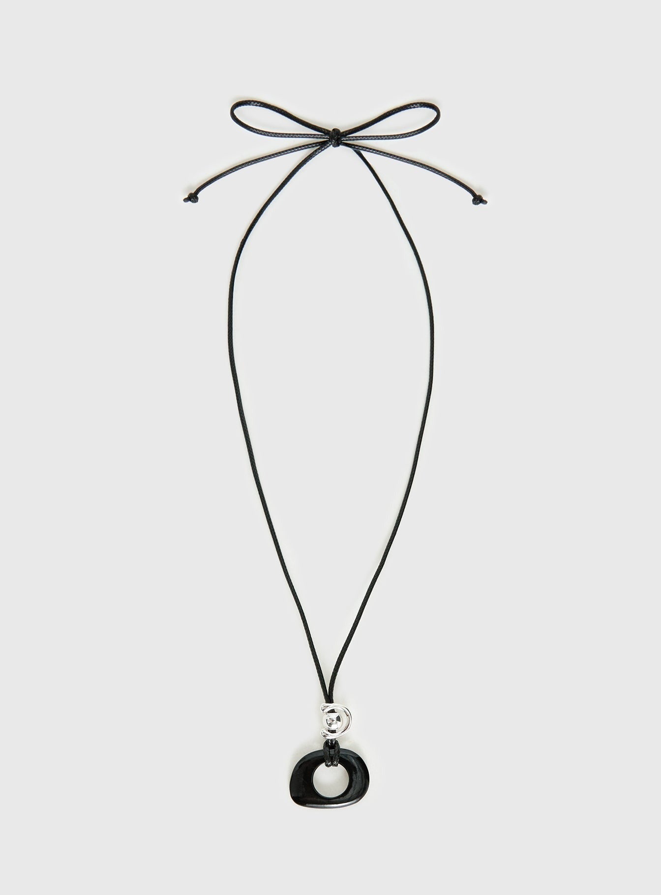 Static Romance Pendant Necklace Black