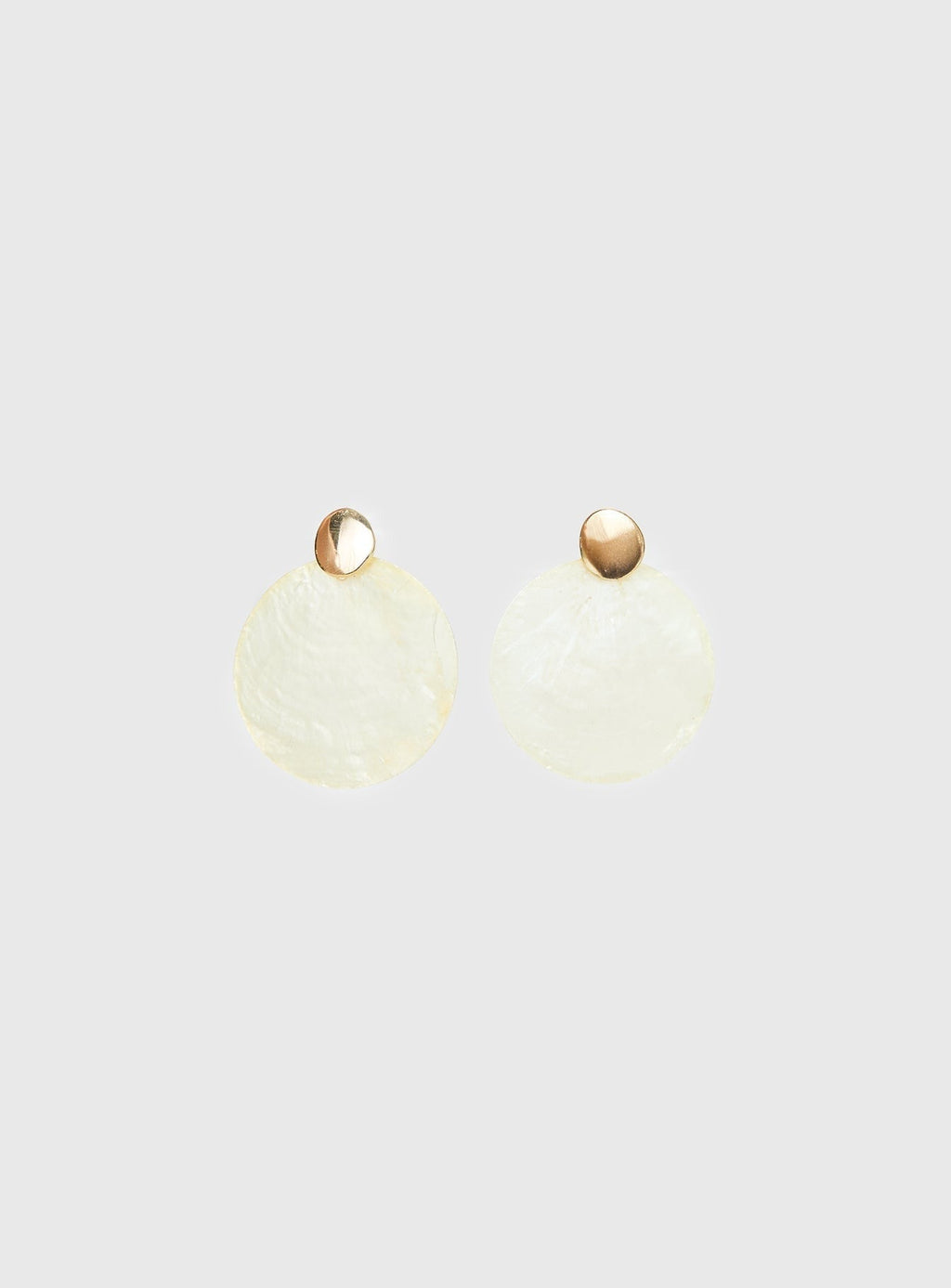 Kinzee Shell Earrings Butter / Gold