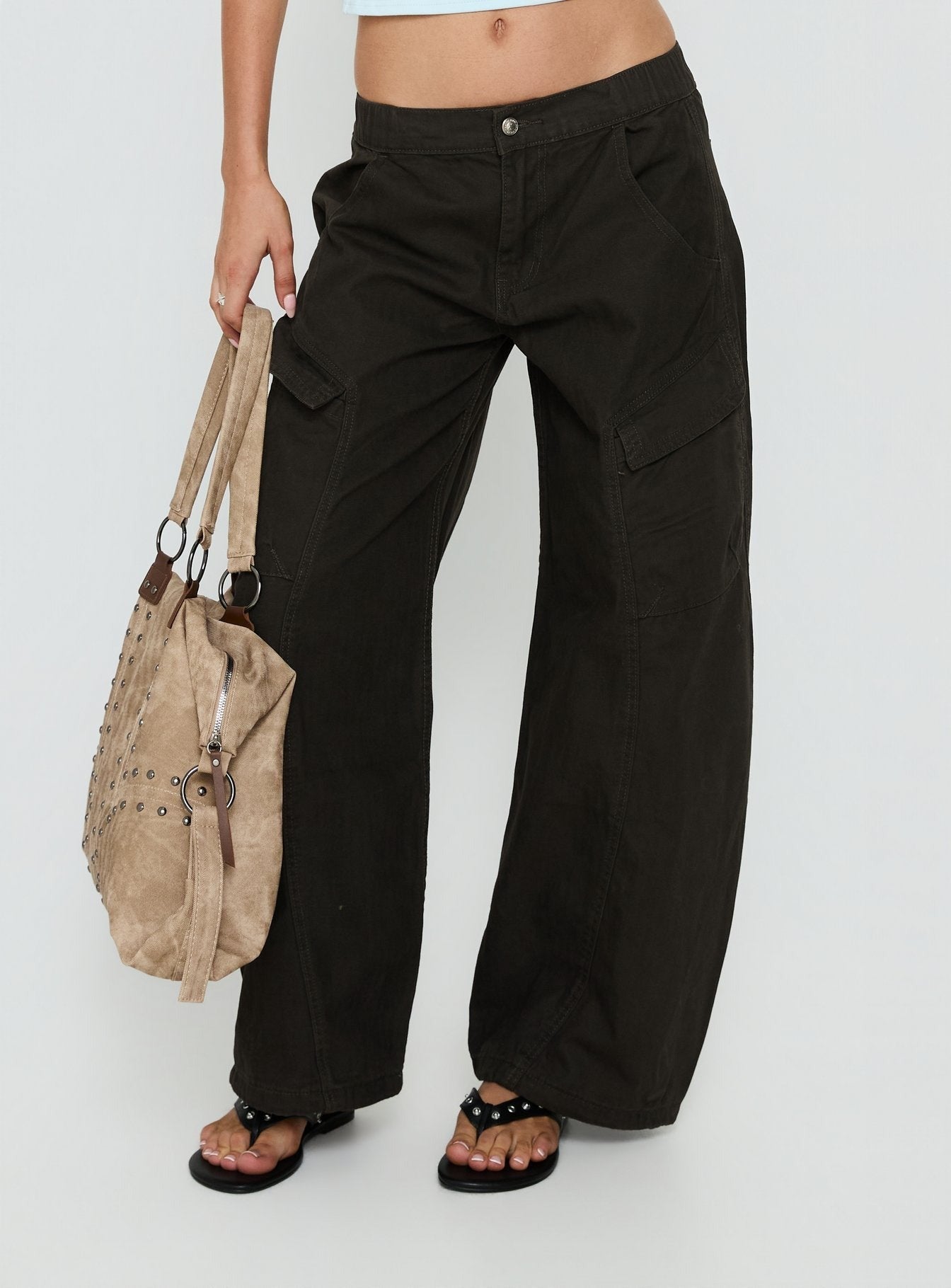 Selective Memory Low Rise Wide Leg Cargo Pants Dark Charcoal