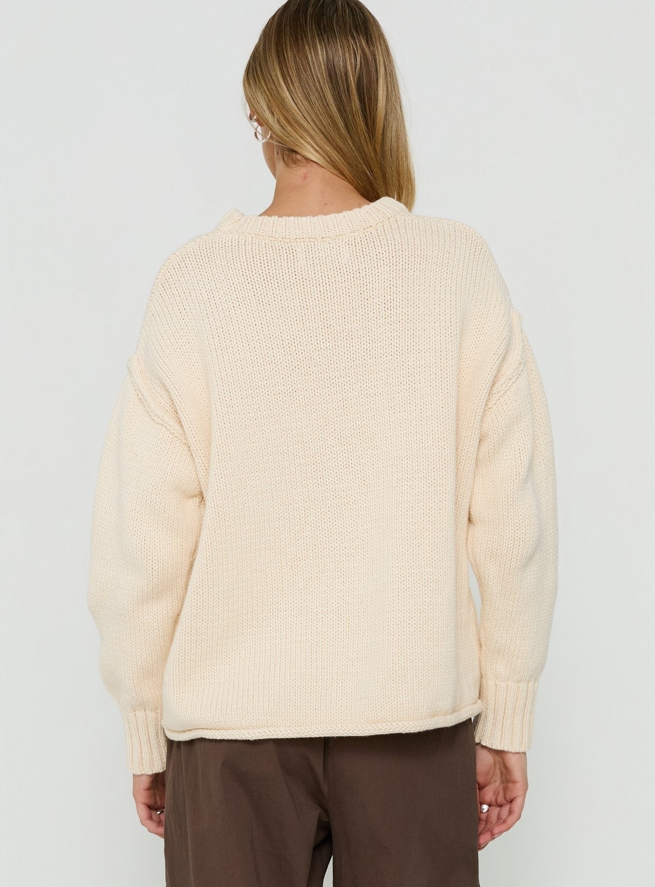 Wilda Crew Neck Knit Sweater Cream