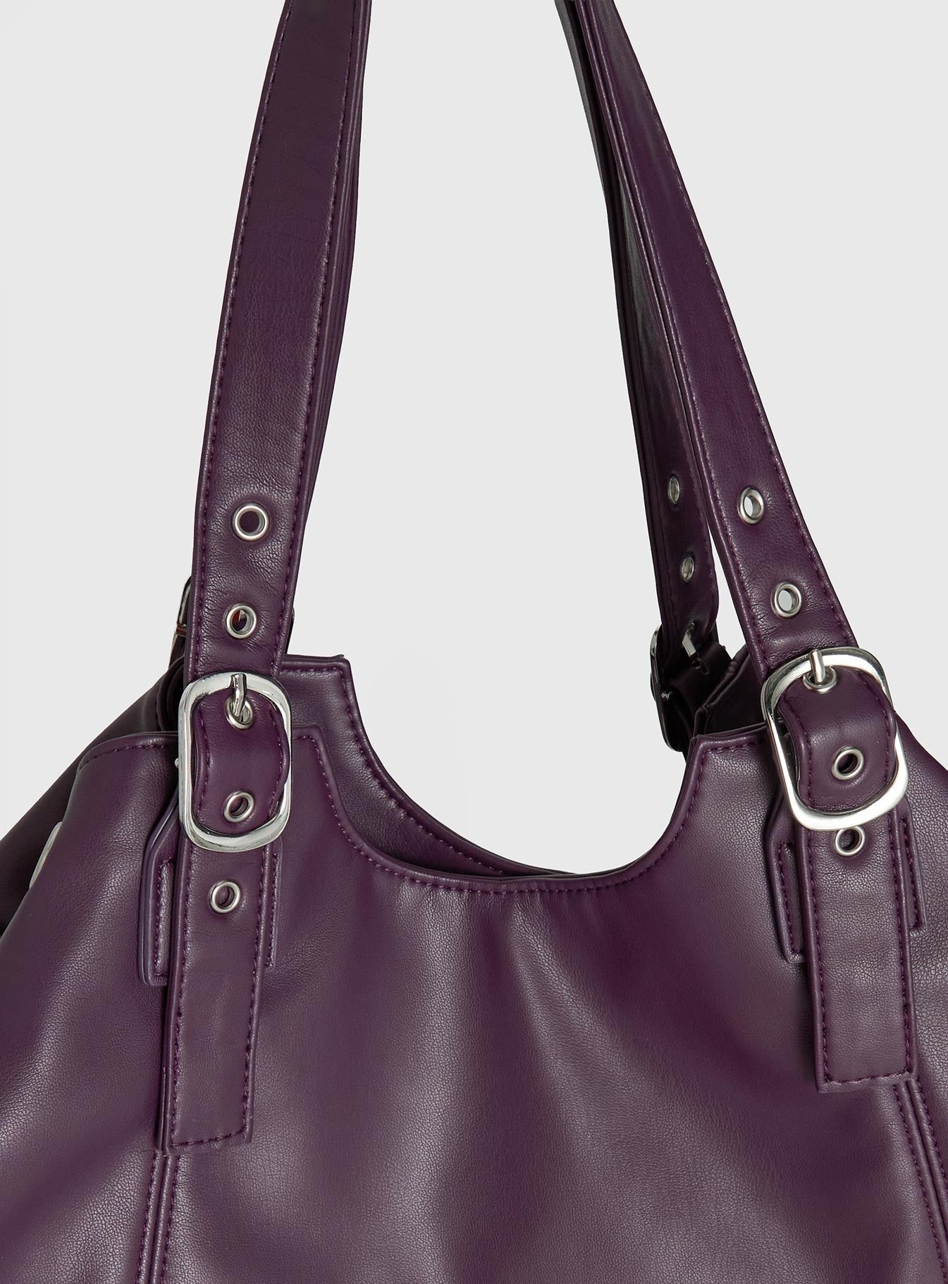 Amaria Buckle Detail Shoulder Bag Plum