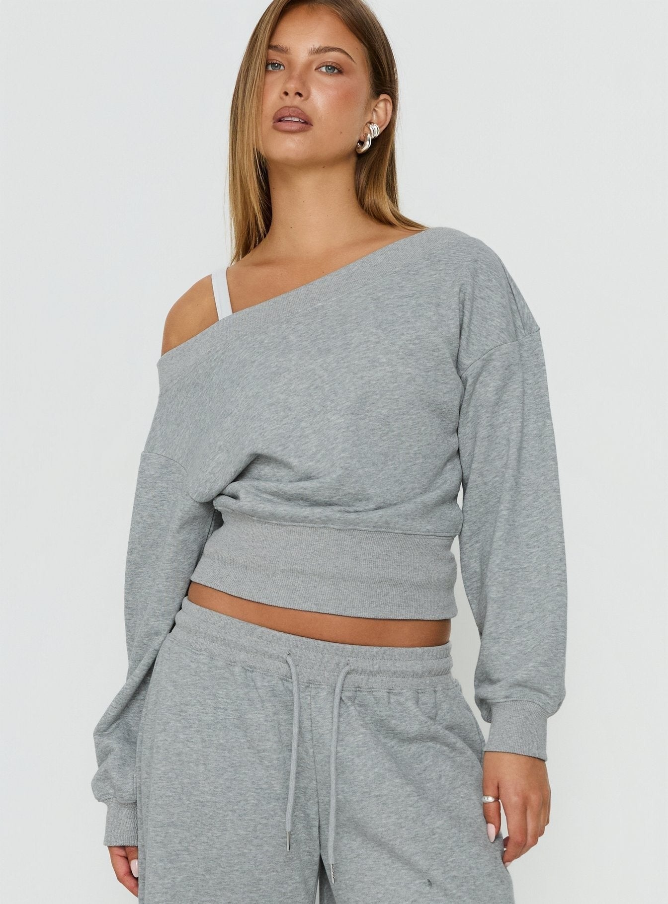 Kohdie Off Shoulder Fleece Jumper Grey Marle