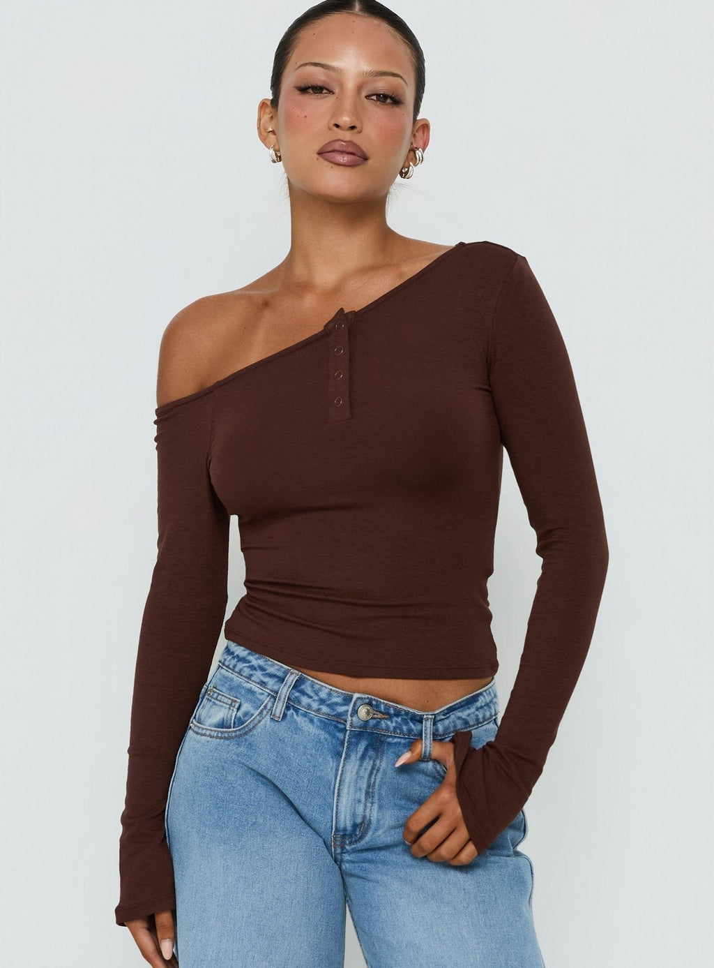 Kleoh Off Shoulder Long Sleeve Henley Top Brown