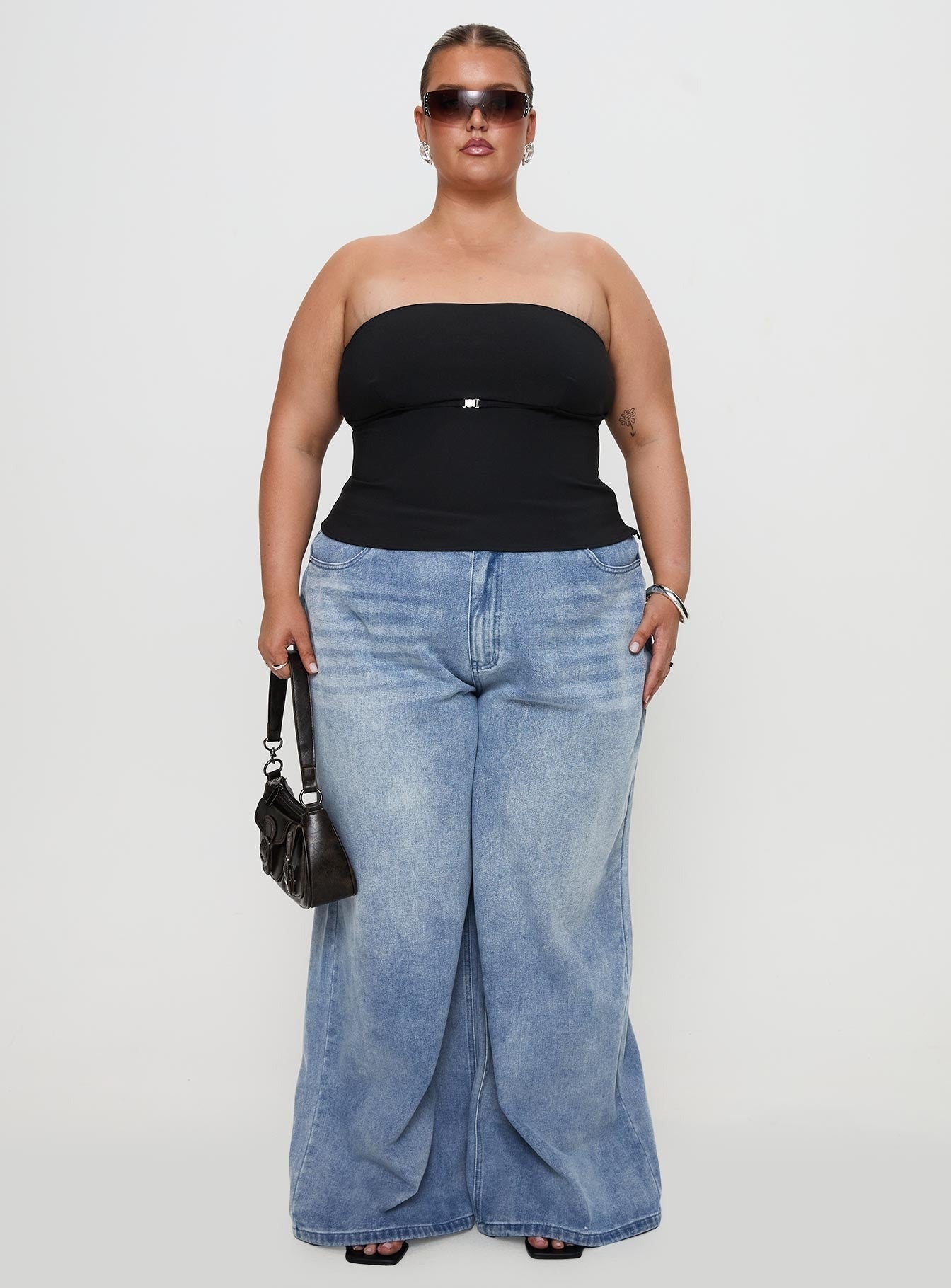 Flounce Strapless Top Black Curve