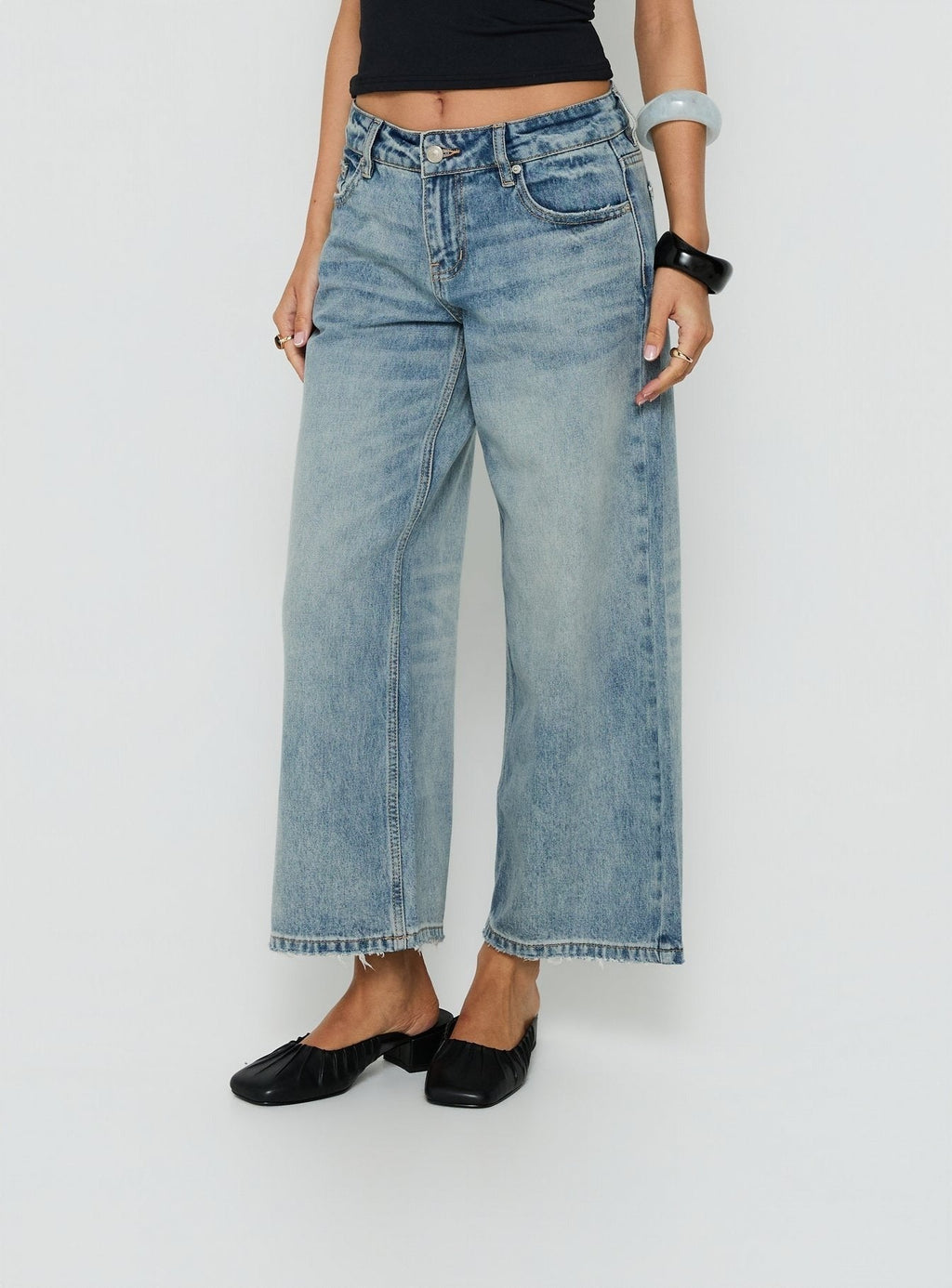 Sooki Low Rise Cropped Jeans Light Vintage Blue