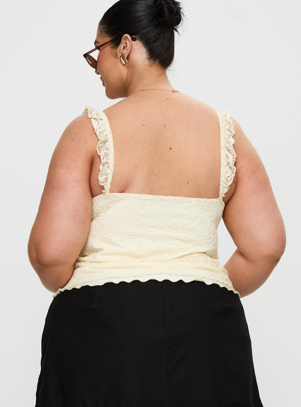 Madaleine Lace Top Cream Curve