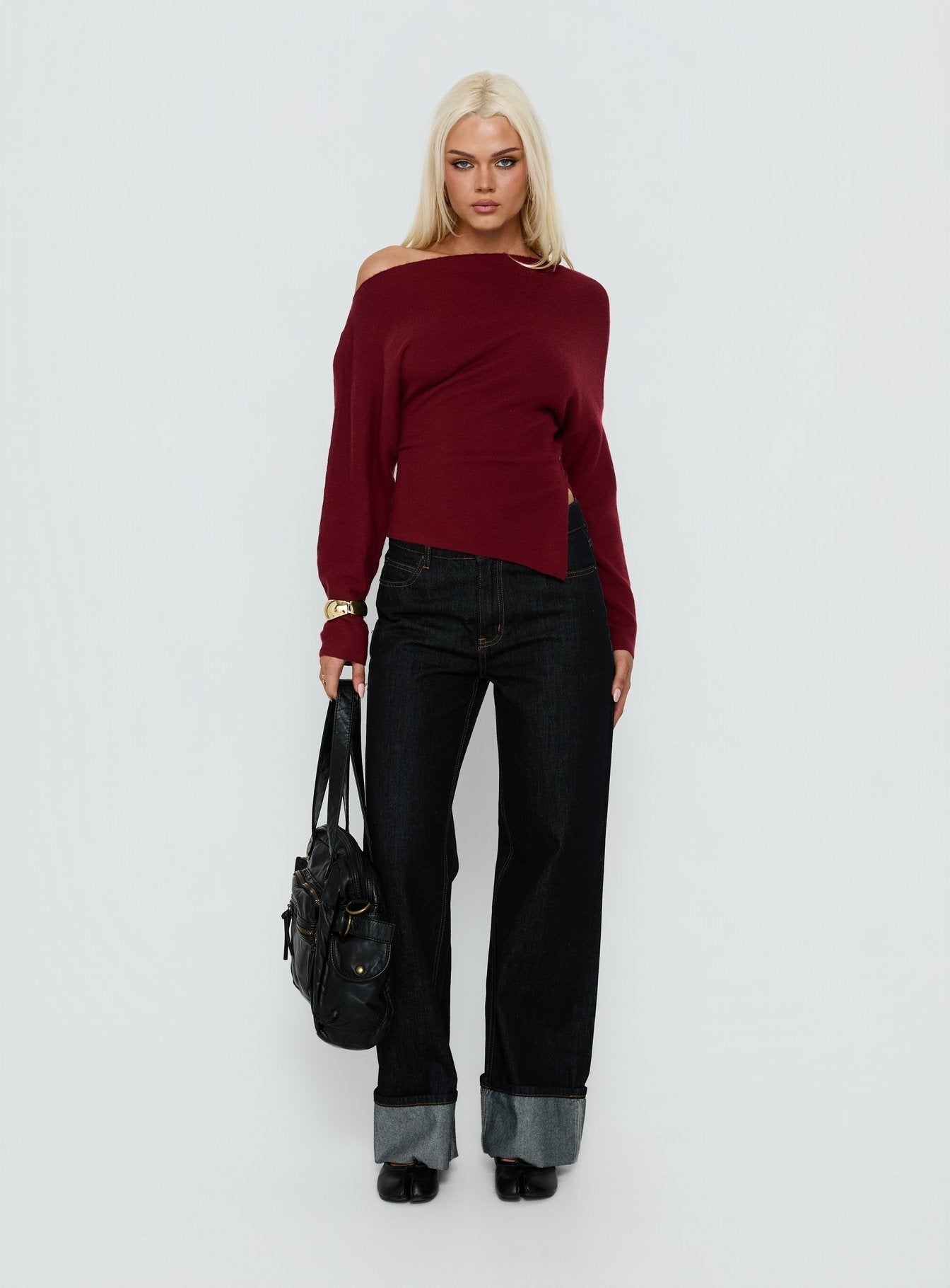 Kaelith Off Shoulder Knit Sweater Wine
