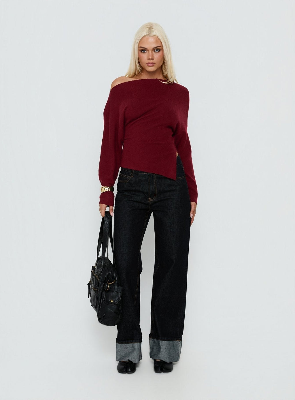 Kaelith Off Shoulder Knit Sweater Wine