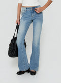 Cruise Control Mid Rise Bootleg Jeans Light Vintage Blue