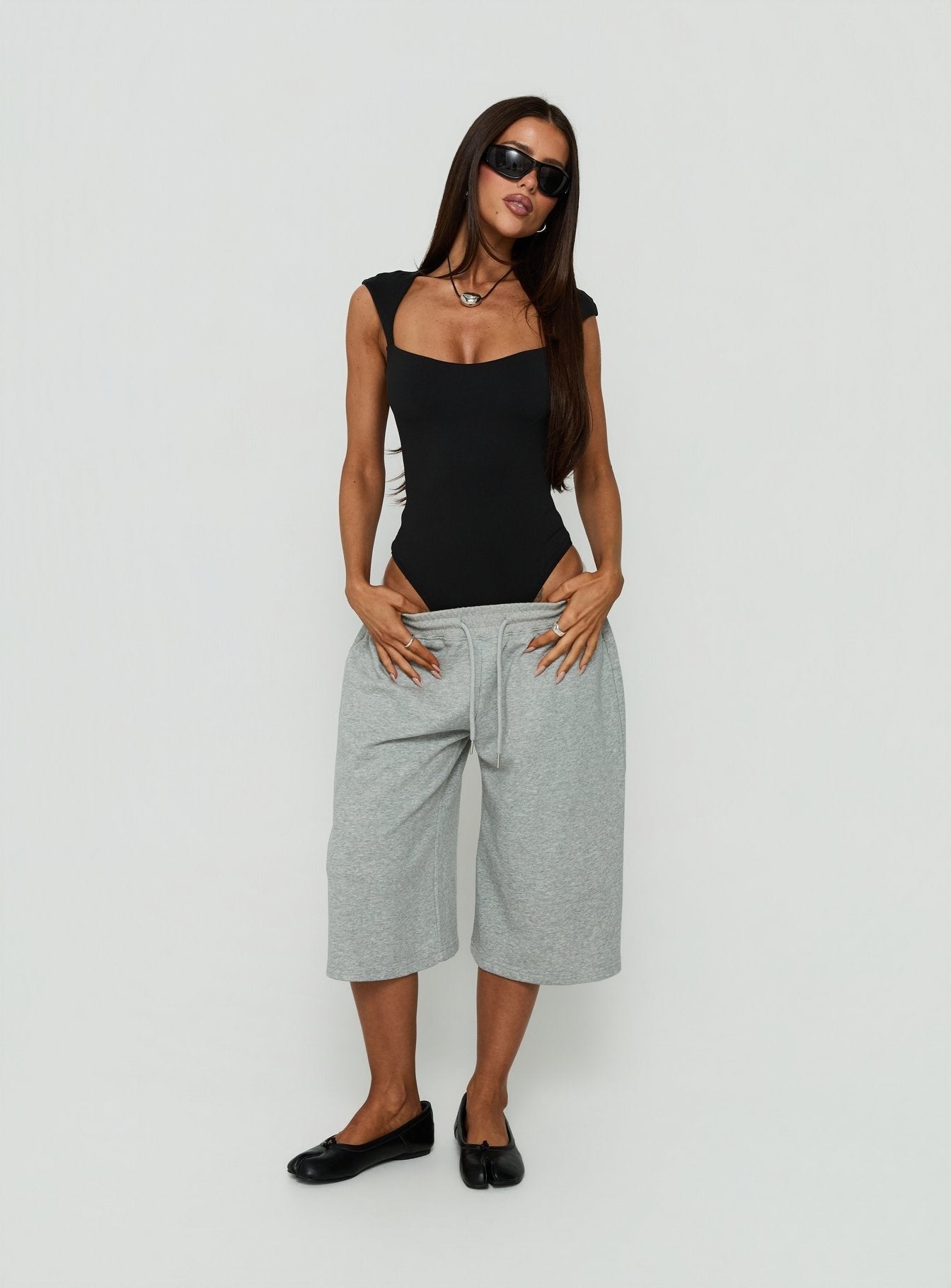 Fabienna Scoop Neck Cap Sleeve Bodysuit Black