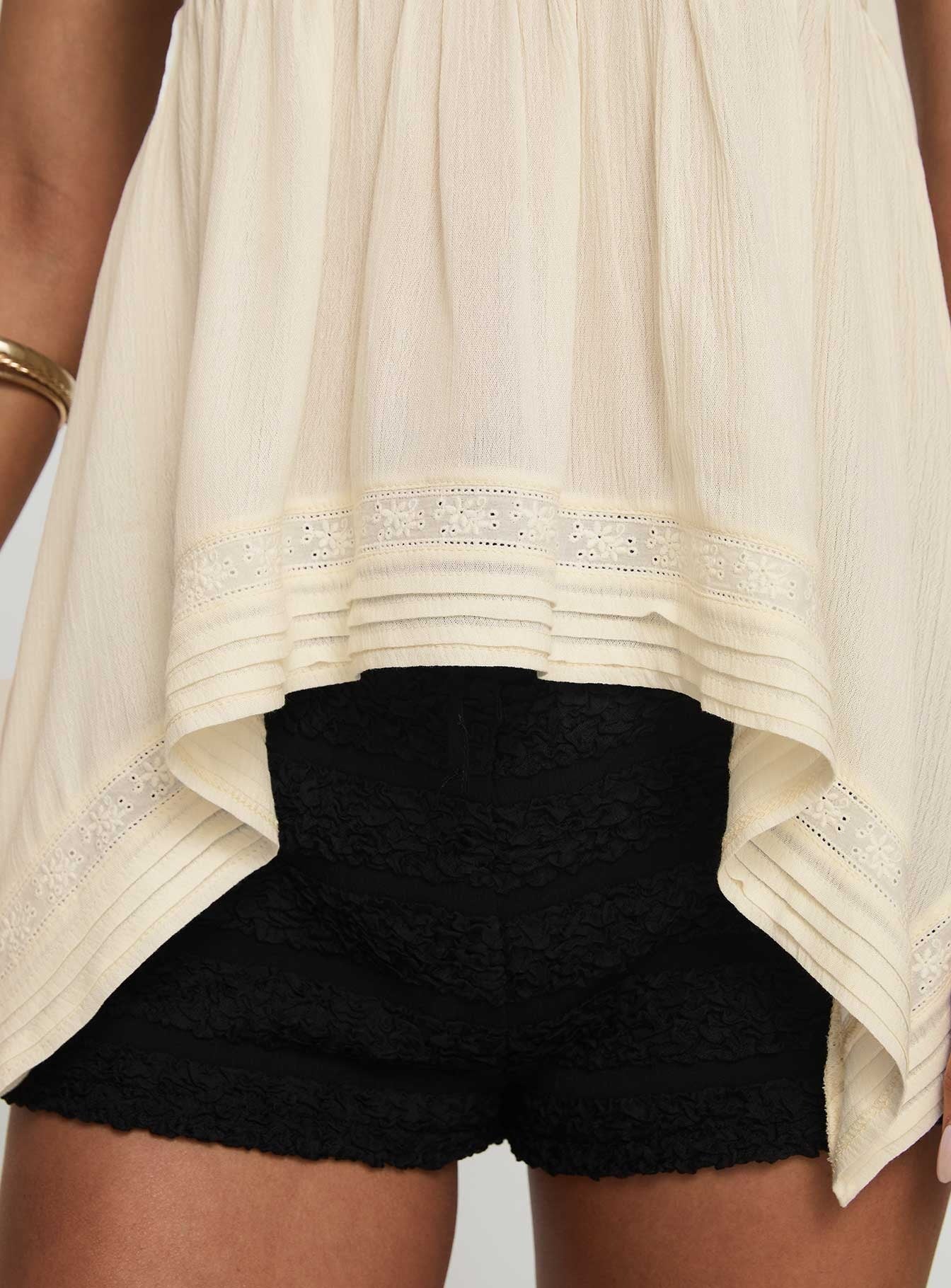 Miku Top Cream