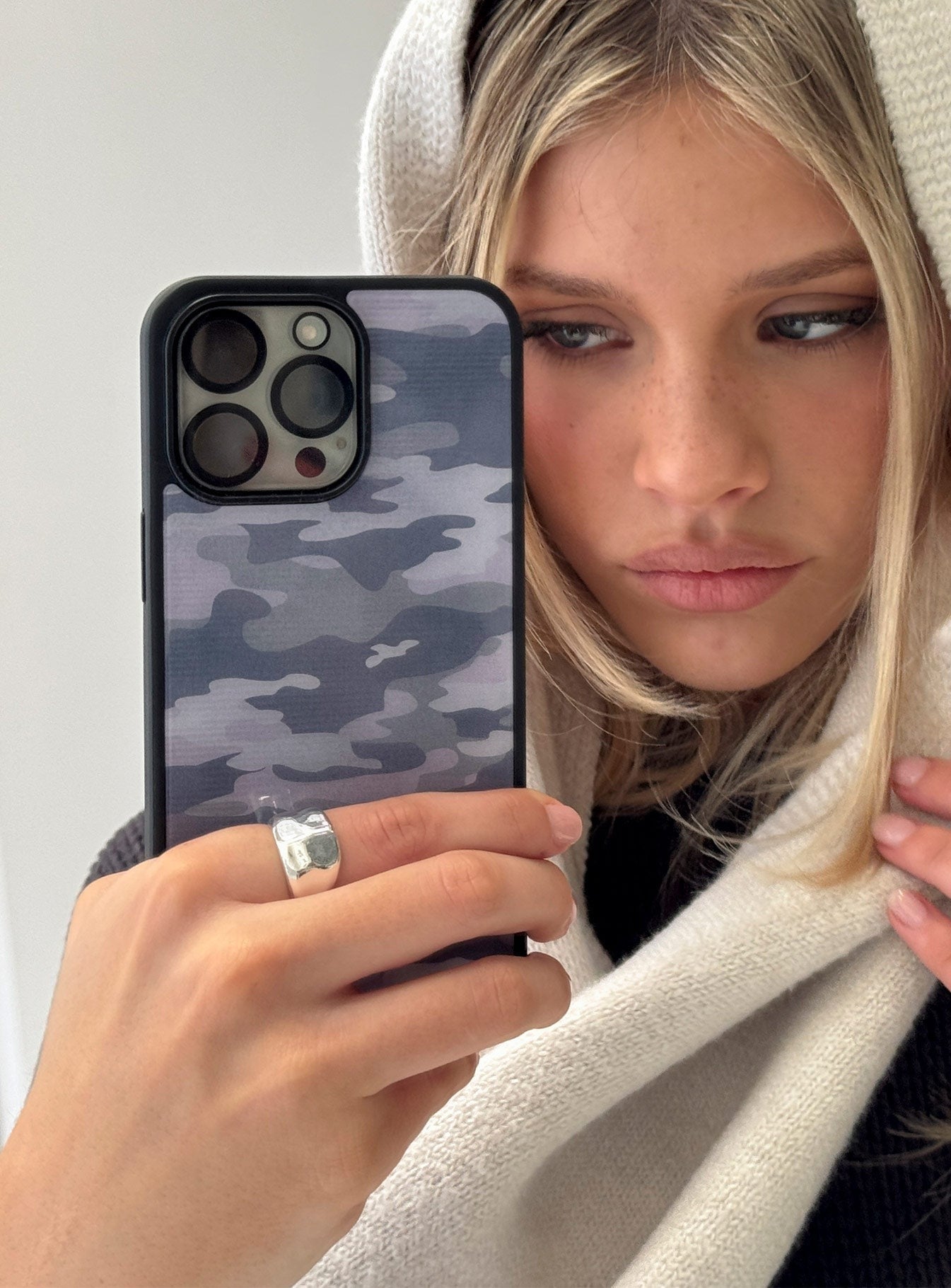 Amelie iPhone Case Pink Camo