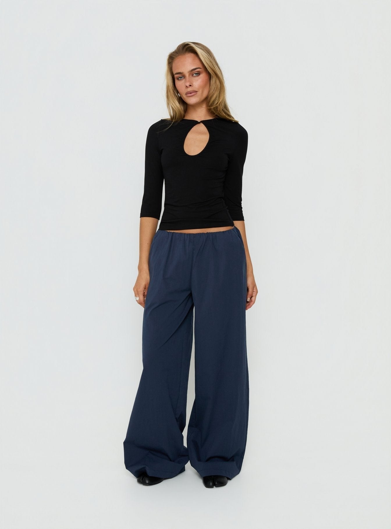 Soleia Keyhole 3/4 Sleeve Top Black
