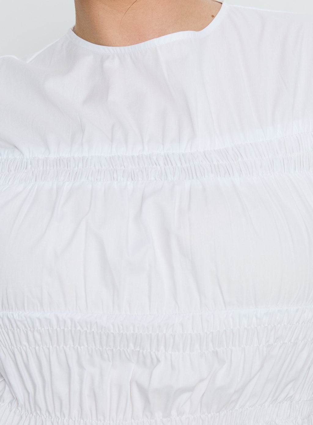 Dripping Diamonds Ruched Top White Curve