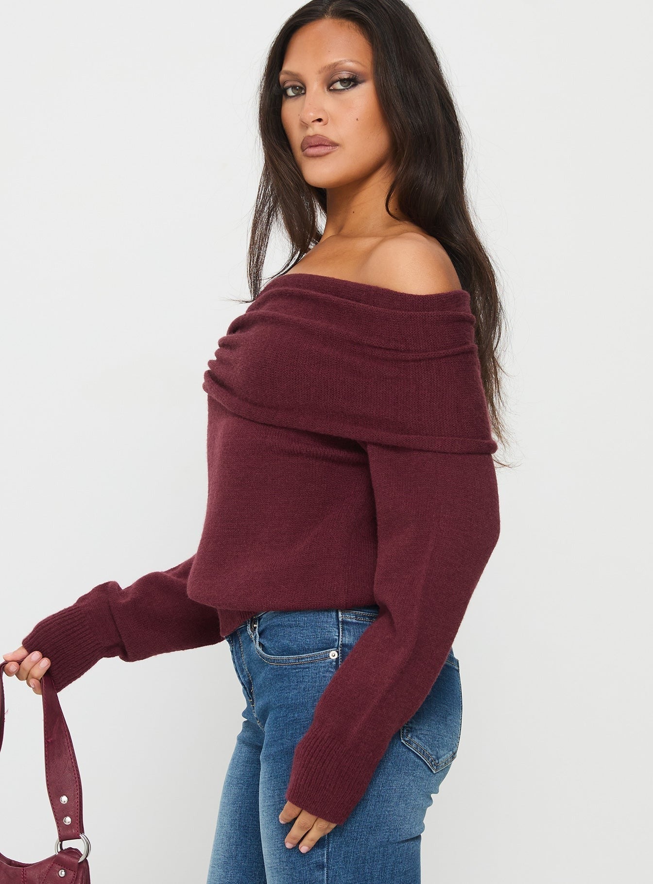 Viora Off Shoulder Knit Sweater Wine