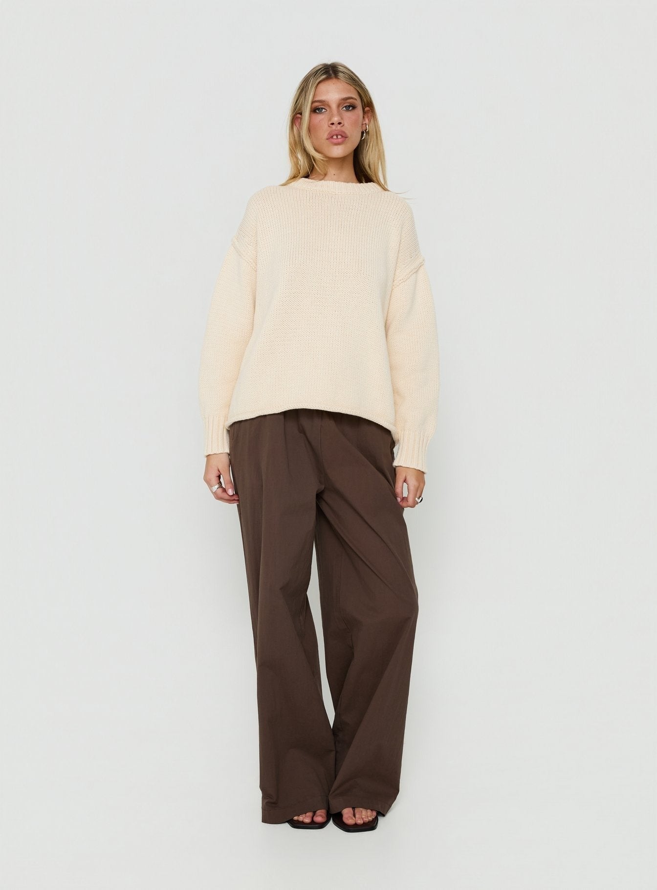 Wilda Crew Neck Knit Sweater Cream