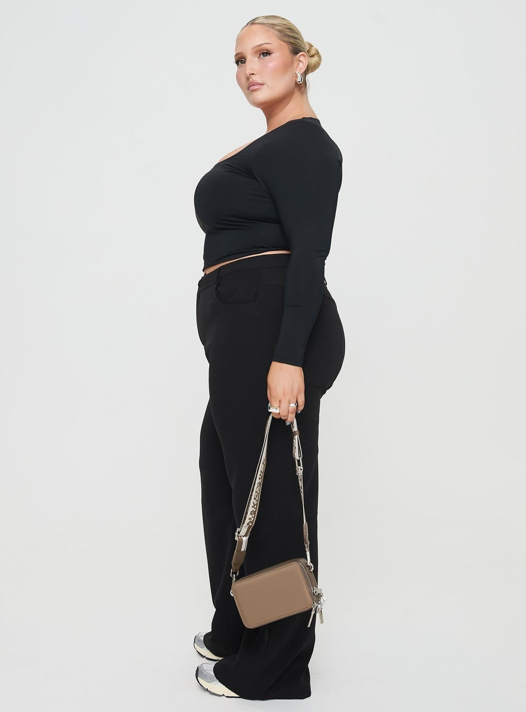 Lulu Pants Black Curve