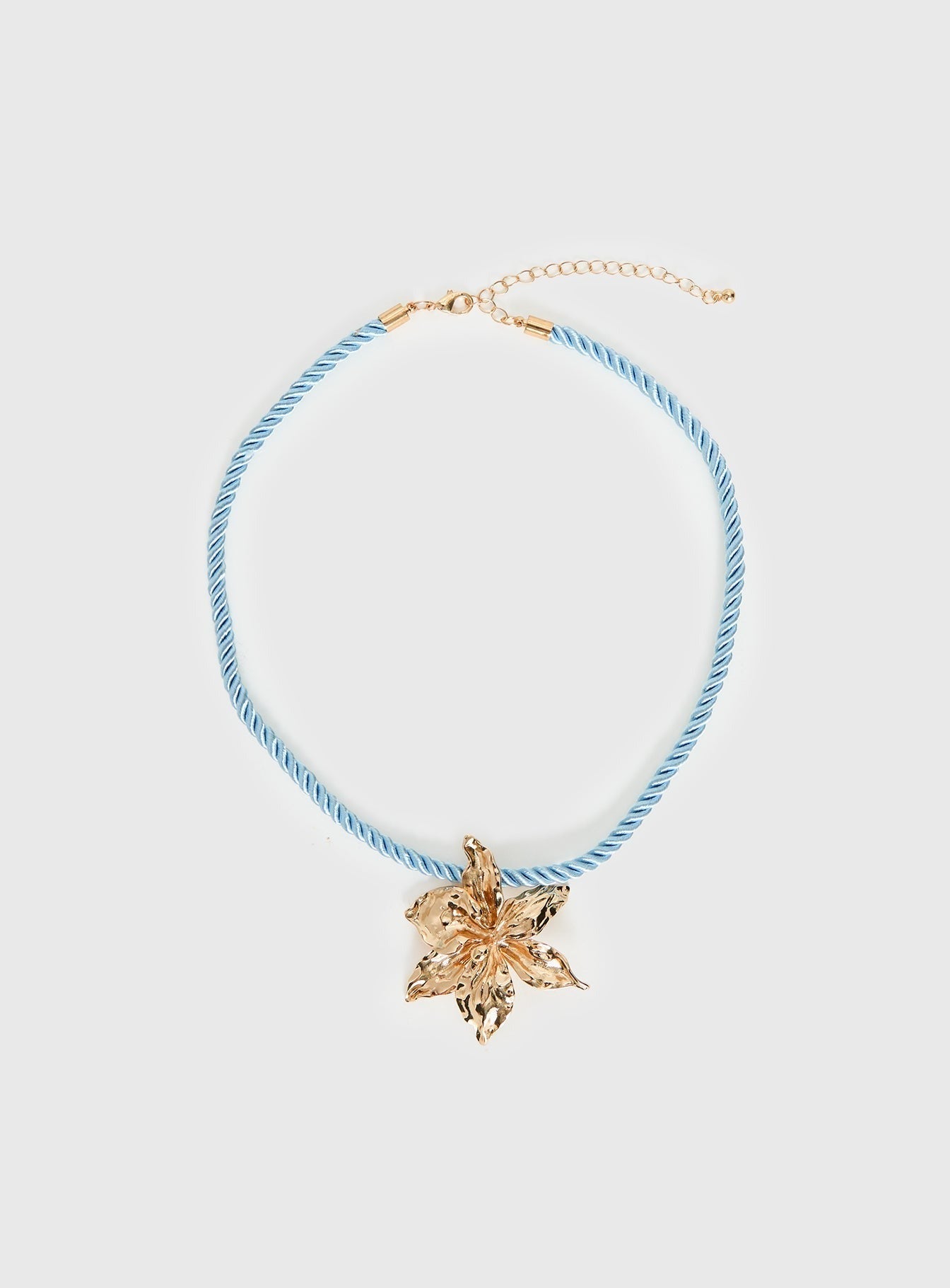 Carmelah Cord Floral Pendant Necklace Blue / Gold
