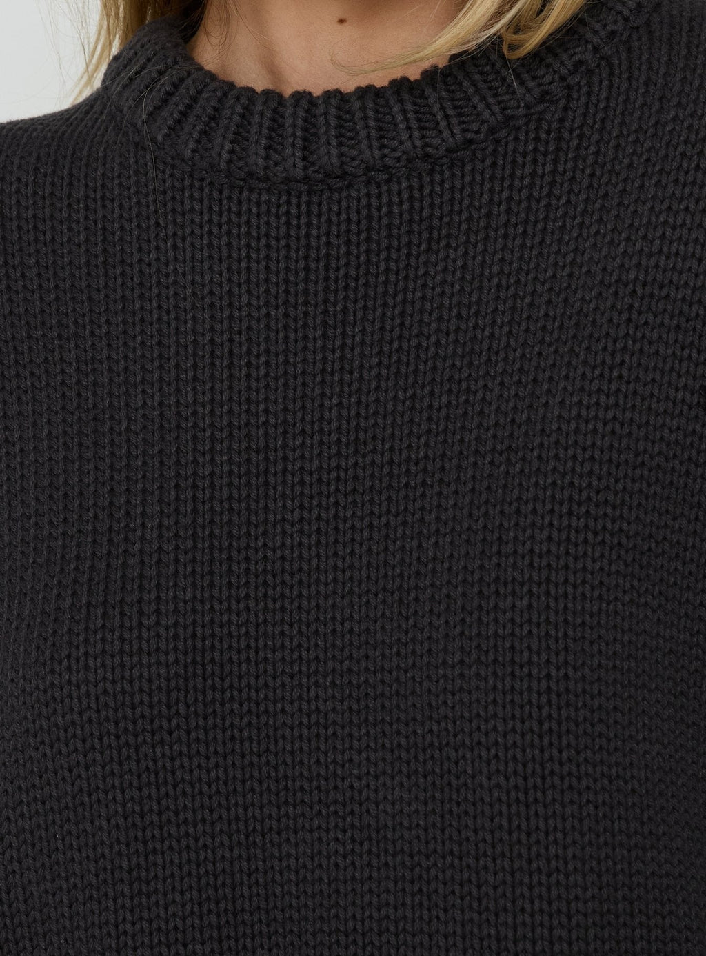 Wilda Crew Neck Knit Sweater Charcoal