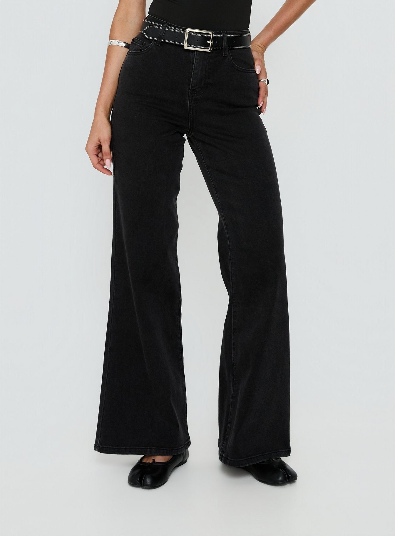 Thearlie High Rise Flared Jeans Washed Black