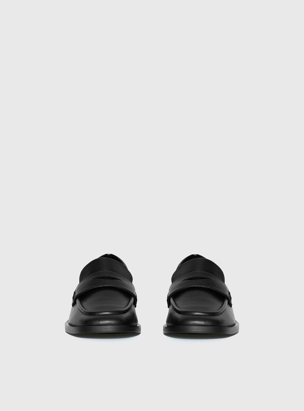 Ratana Flat Loafers Black