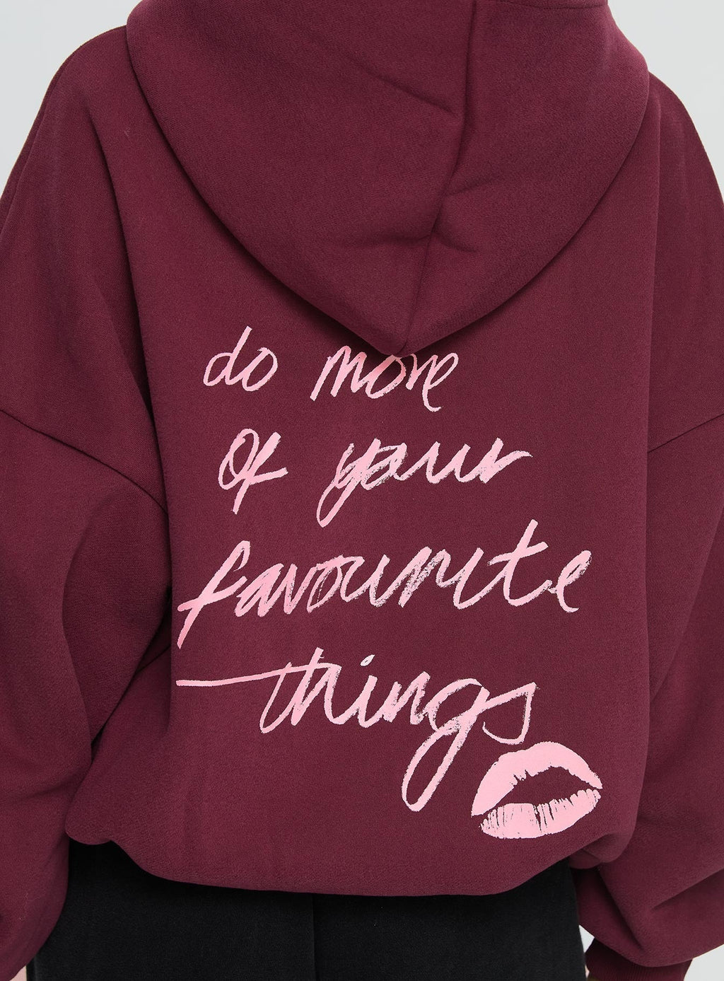 Kisses Graphic Hoodie Wine