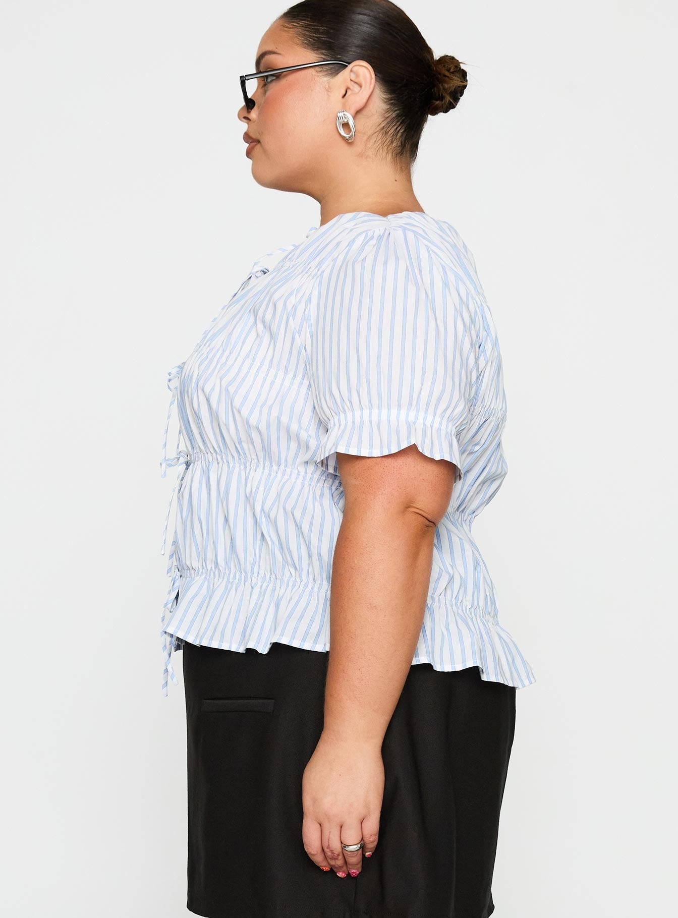 Alistair Bow Tie Top Blue / White Stripe Curve